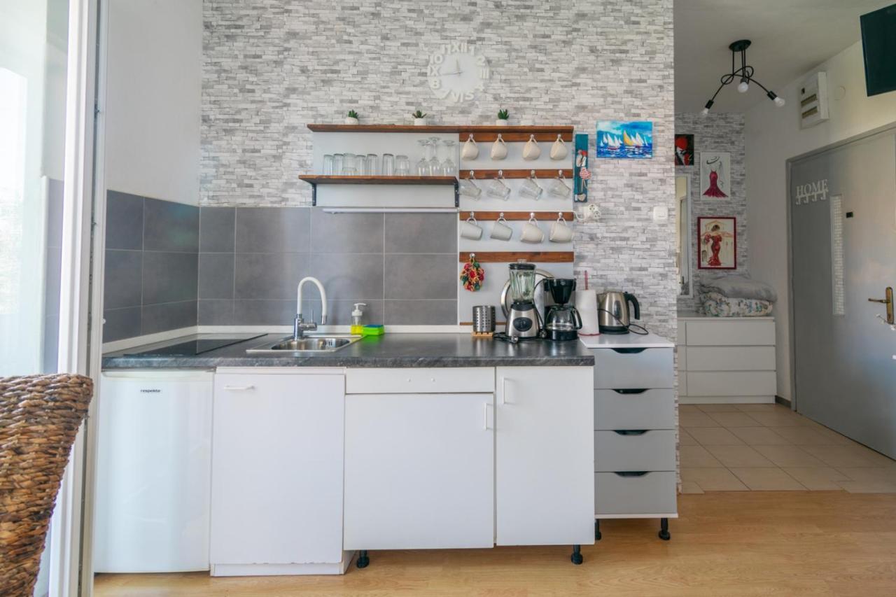 Appartement By The Sea - 19336 Zadar